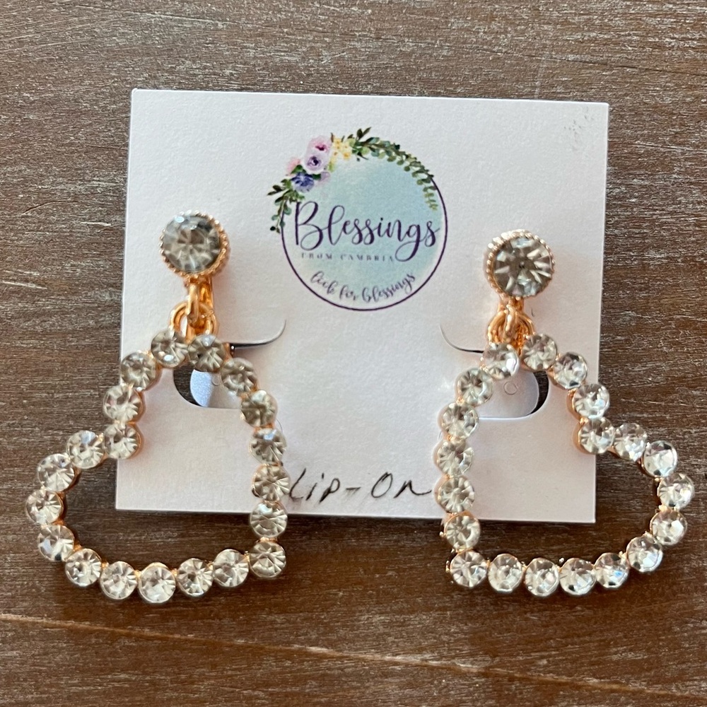 🏷️ Clip On Clear Crystal Heart Earrings Gold Tone